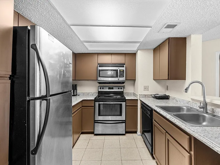 2830 S Bartell Dr #25 — Photo 1