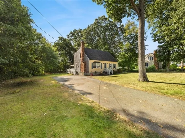 119 Hill St, Raynham, MA 02767