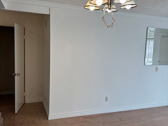 2nd image of 12305 Runnymede St Unit 3