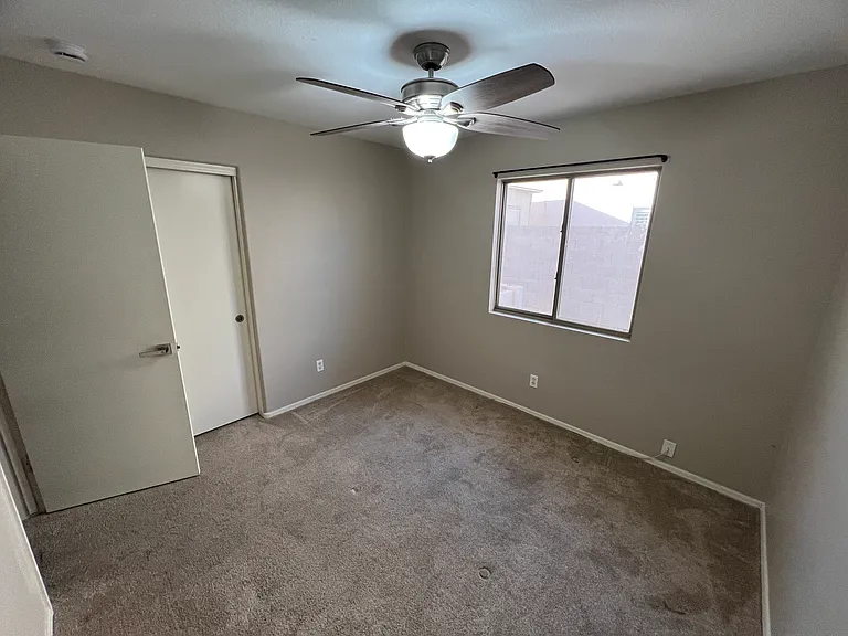 13709 W Cottonwood St — Photo 30