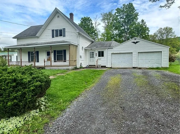 29 Bank St, Smethport, PA 16749