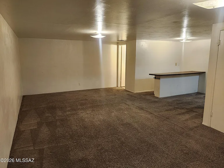 1244 S Camino Seco — Photo 20