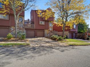4 Patriot Crossing Ct, Rockaway Twp., NJ 07866