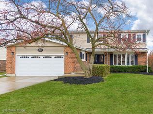3203 Carriage Way Dr, Arlington Heights, IL 60004
