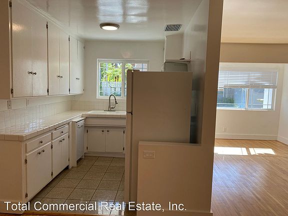 5th image of 16180 W Sunset Blvd #A