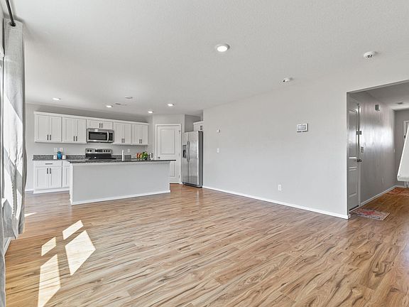 5th image of 2923 NW 41st St