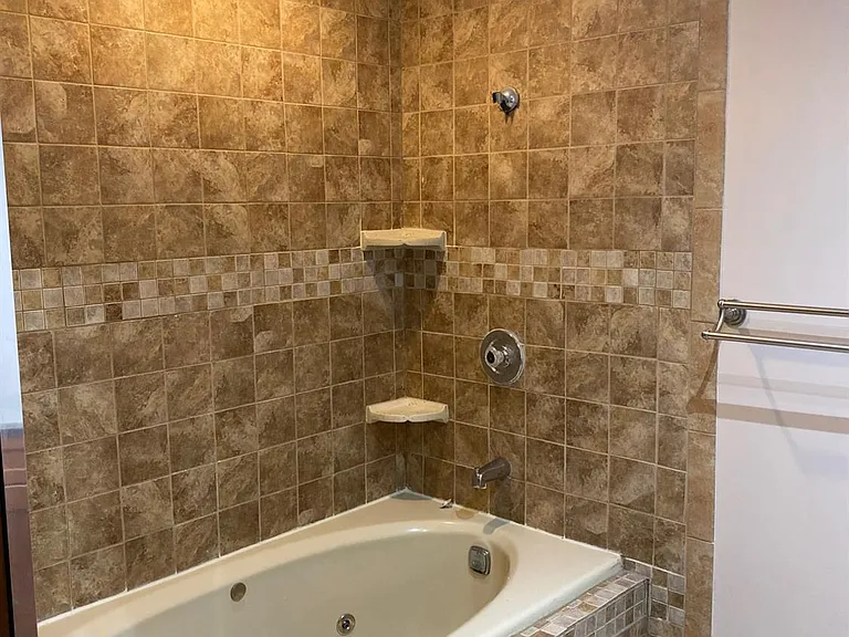 358 Greenfield Rd — Photo 39