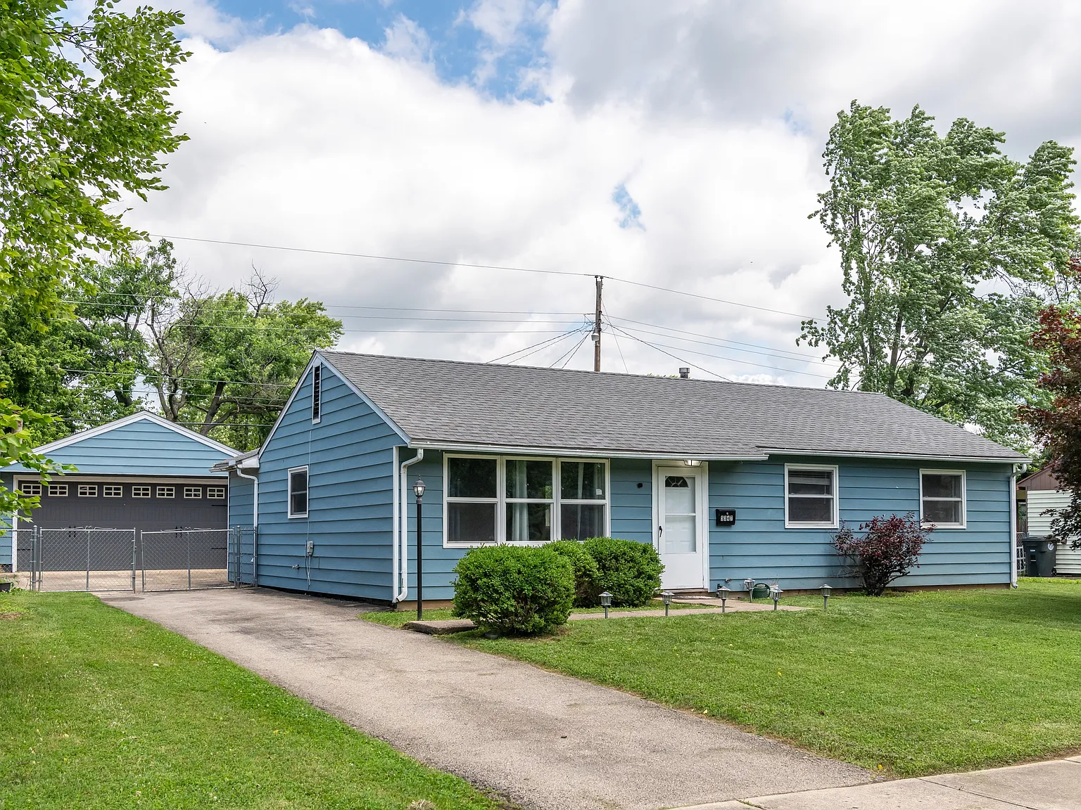 4 bed, 1219 sqft, $1,850 — Photo 3
