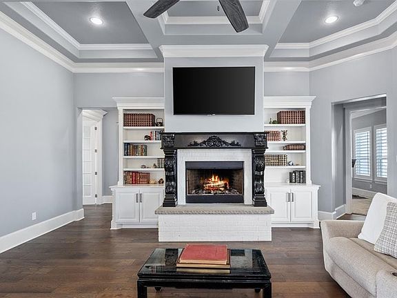 3rd image of 12209 Milano Ct