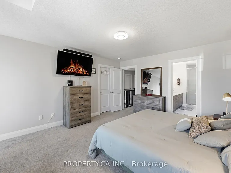 629 Wild Rye St W — Photo 24