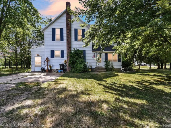 10150 Easton Rd, New Lothrop, MI 48460