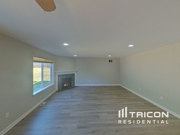 2nd image of 18503 93rd St SE