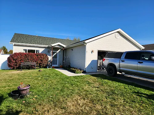 47 Rockefeller Dr Photo 1