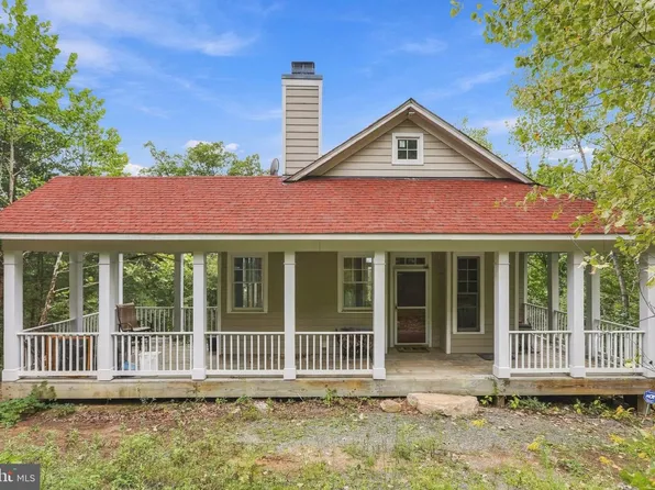 244 Tomahawk Ln, Edinburg, VA 22824