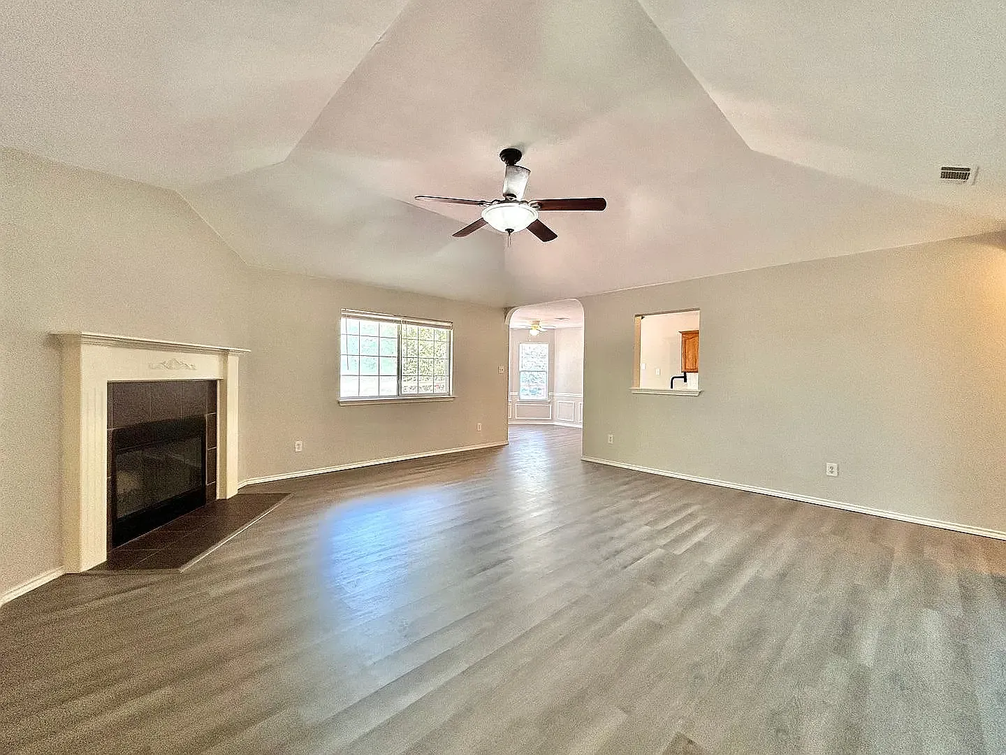 4 bed, 1613 sqft, $1,650 — Photo 1