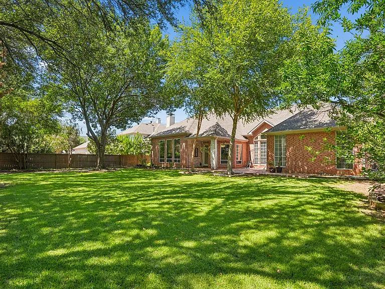 1125 Longford Cir — Photo 50