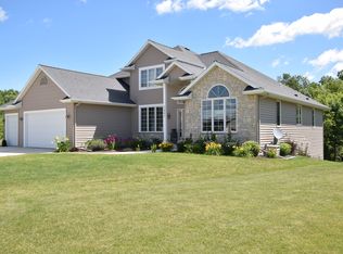 1007 Prairie Rd, Plymouth, WI 53073