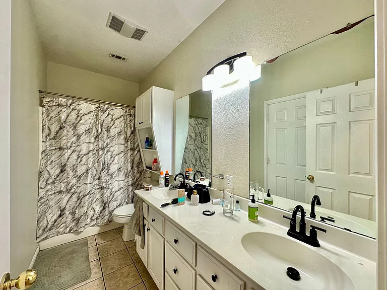 1231 Wood Ave #B — Photo 12