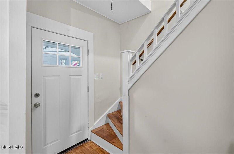 4th image of 1123 Garner Avenue
