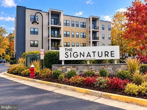 43095 Wynridge Dr #205, Ashburn, VA 20148