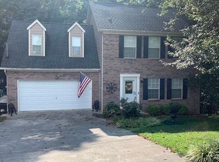 340 Crestwood Dr, Lenoir City, TN 37771