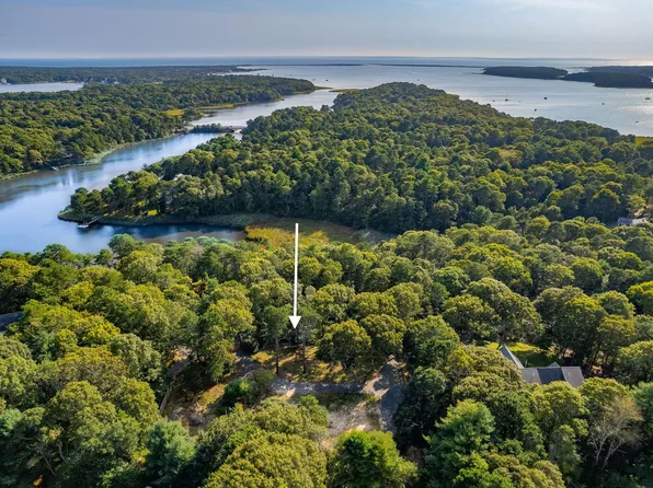 20 Crosby Lane, East Falmouth, MA 02536