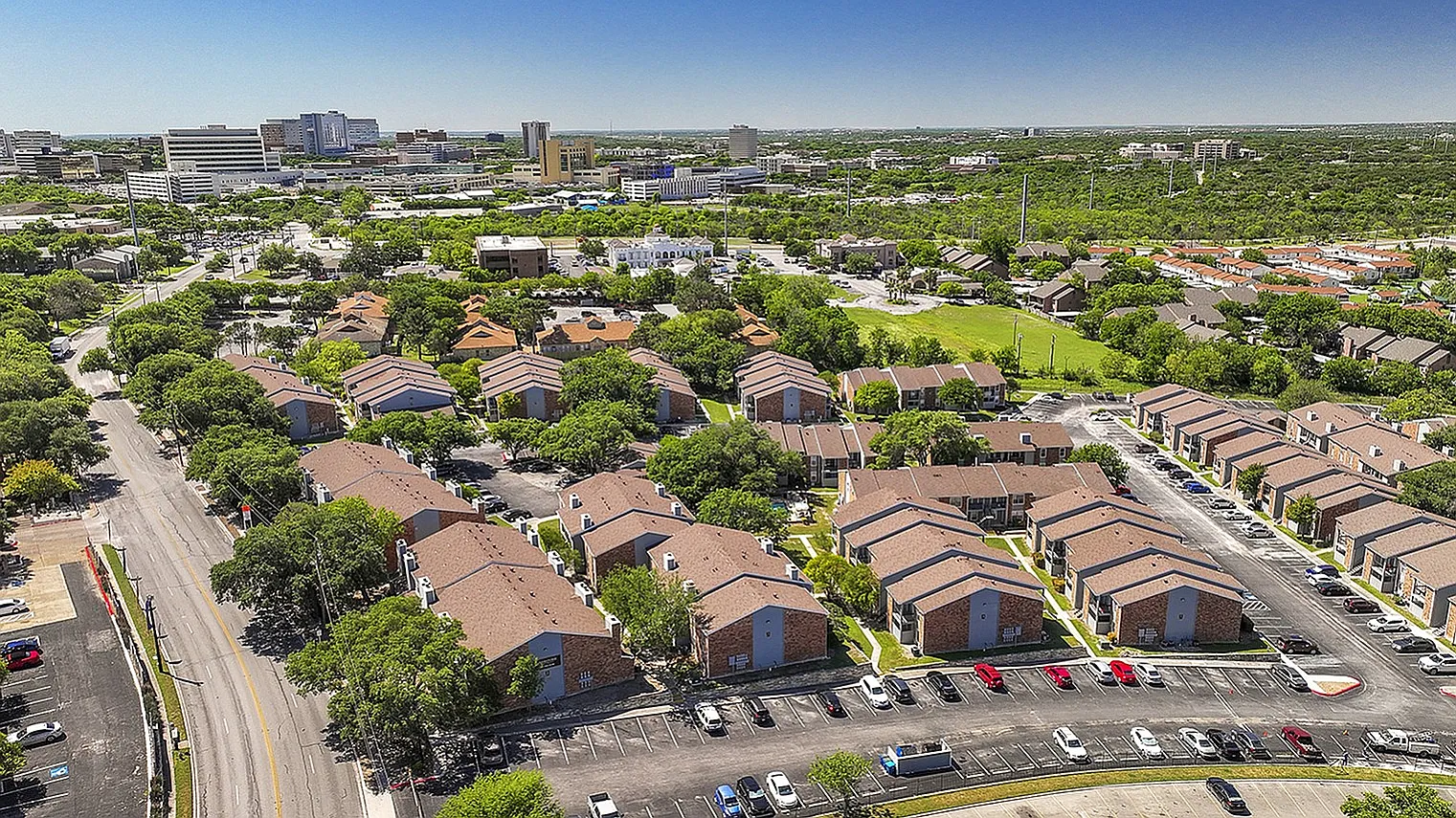 Riverstone Apartments — Photo 3