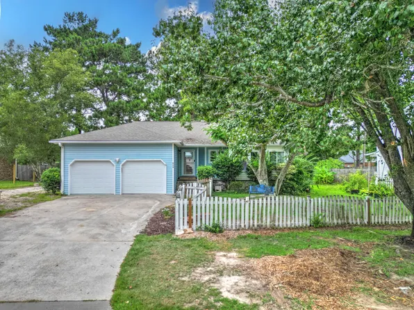 608 Dolphin Dr, Summerville, SC 29485