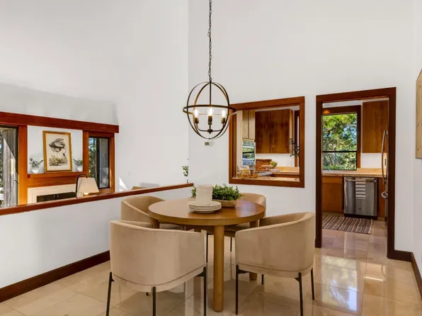 24520 Outlook Dr APT 16, Carmel, CA 93923