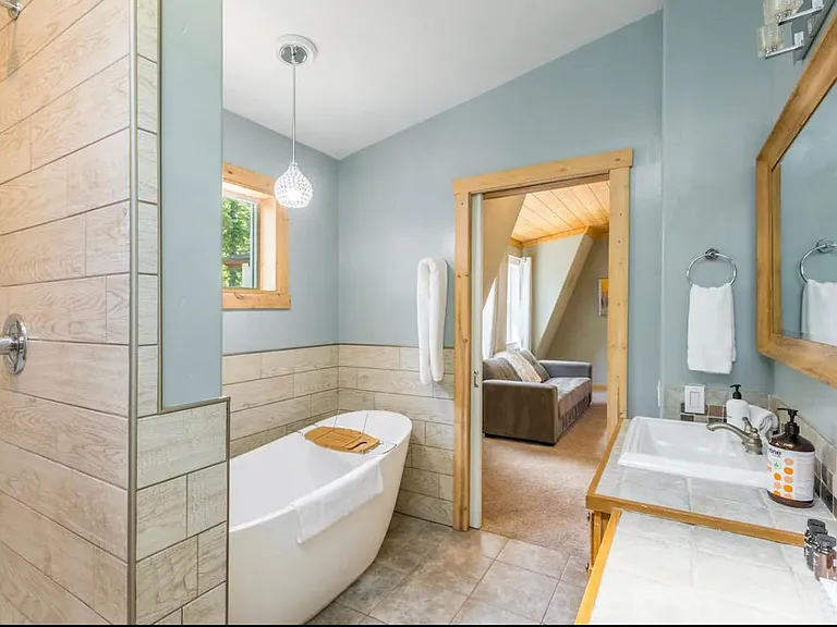 15752 Northwoods Blvd — Photo 18
