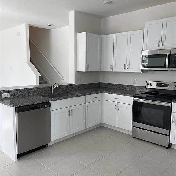 32077 Powderpuff Mimosa Dr — Photo 3