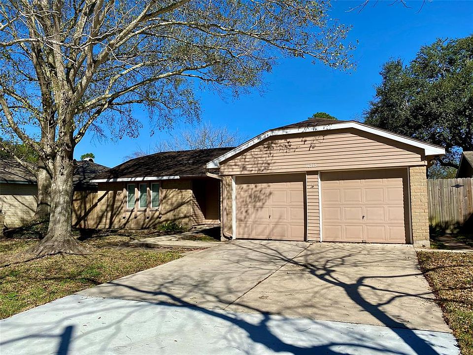 1st image of 16215 Blackhawk Blvd