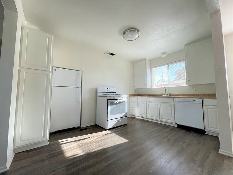 3133 W Telegraph Rd — Photo 5