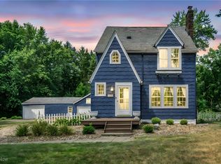 1122 Schocalog Rd, Akron, OH 44320