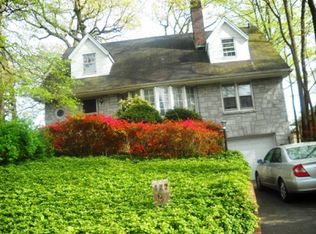 19620 Como Ave, Hollis, NY 11423