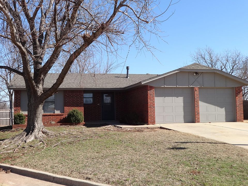 1st image of 1083 Squire Mansion
