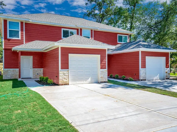893 E Semands Ave #B, Conroe, TX 77301