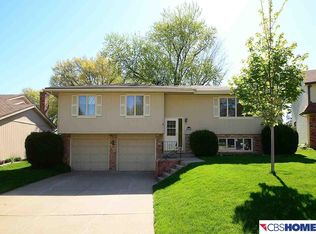 11353 Mason St, Omaha, NE 68154