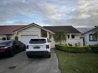 15168 SW 95th Ln, Miami, FL 33196