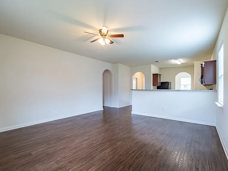1911 Hot Springs Way — Photo 12
