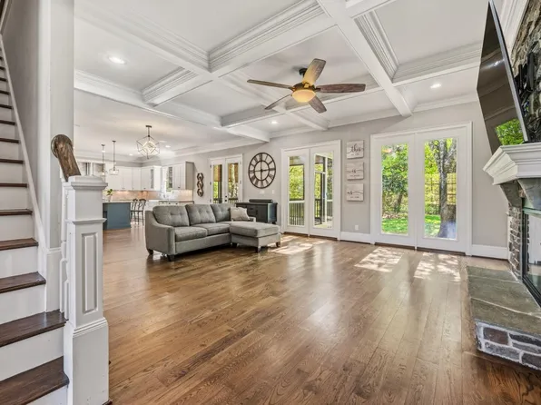 693 Hawthorne Pl, Creedmoor, NC 27522