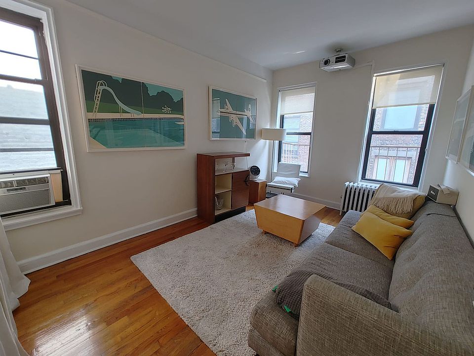 1st image of 425 W Broadway #6