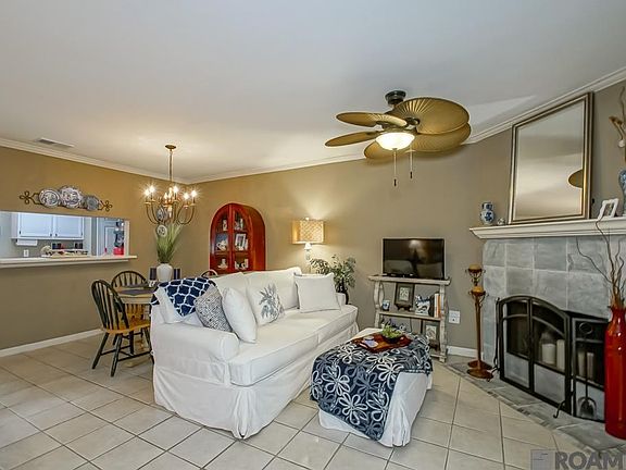 3rd image of 42 Colleen Ct