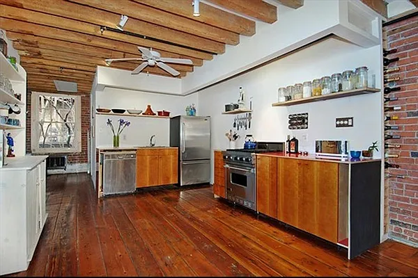 Sold by Citi Habitats | media 2