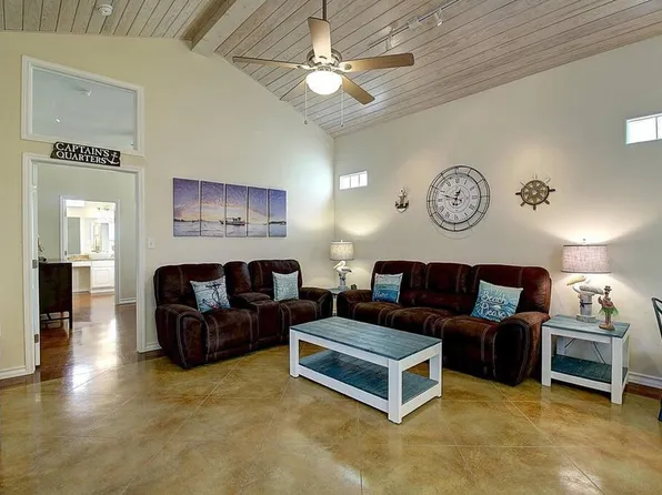 2212 State Highway 361, Pt Aransas, TX