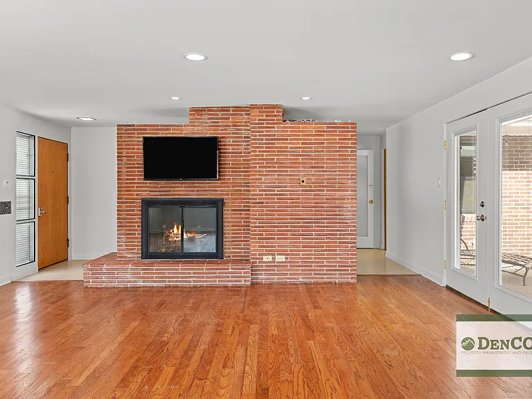 32 Hillside Dr — Photo 4
