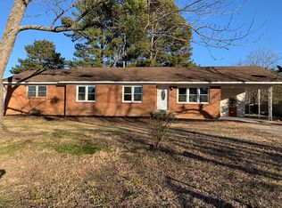 210 Diane Ln, Bolivar, TN 38008