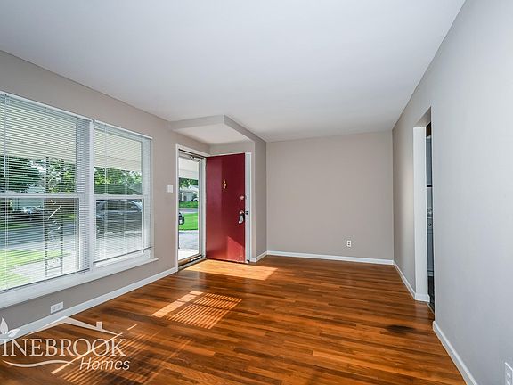 4th image of 165 Clearview Dr