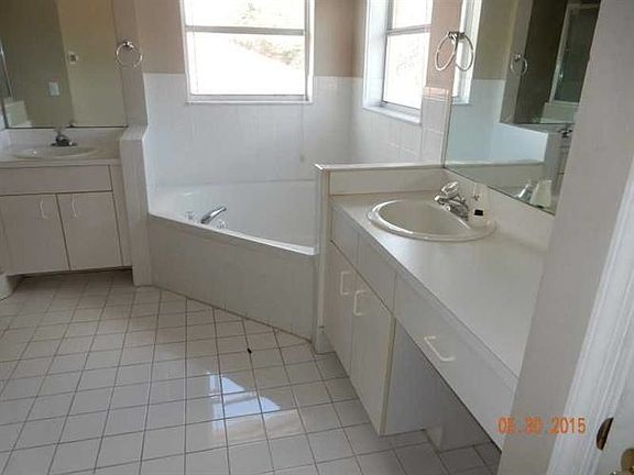 2nd image of 1219 NW 192nd Ter
