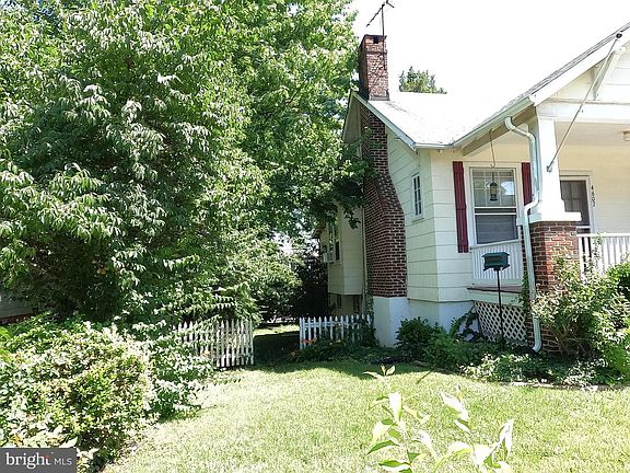 4th image of 4607 W Virginia Ave